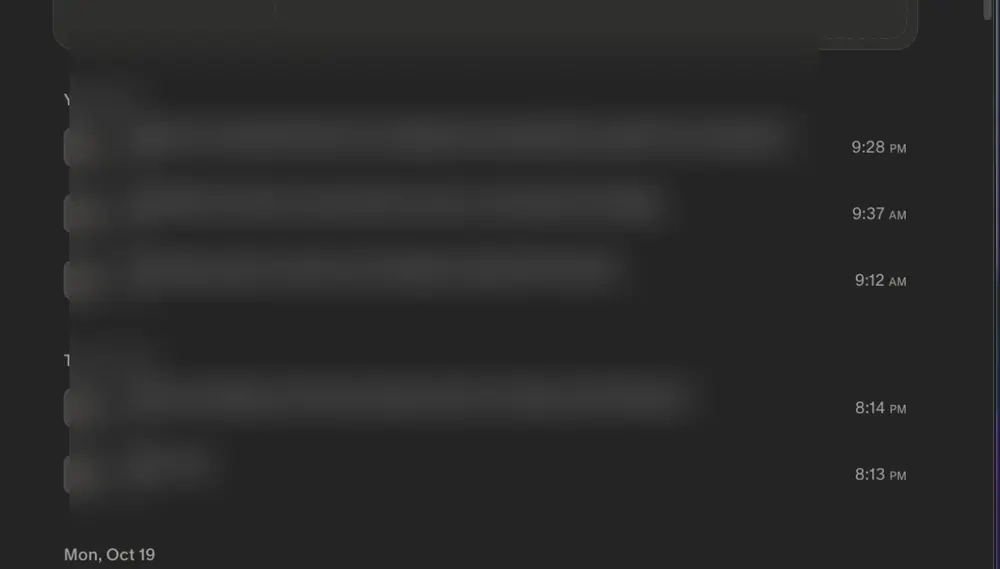 A list of meeting notes with no way to star or highlight a line